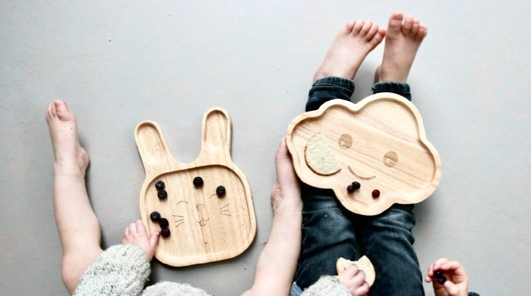 http://pureanddimple.com/Shop/#!/Natural-tableware/c/28909013/offset=0&sort=normal