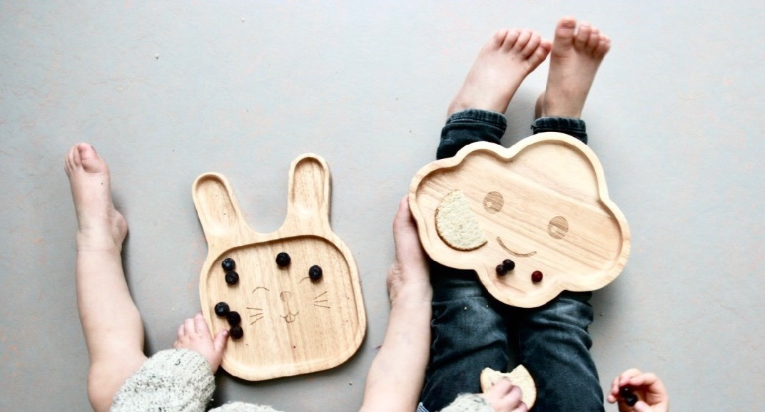 http://pureanddimple.com/Shop/#!/Natural-tableware/c/28909013/offset=0&sort=normal