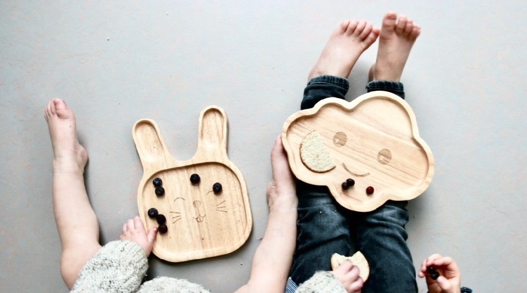 http://pureanddimple.com/Shop/#!/Natural-tableware/c/28909013/offset=0&sort=normal