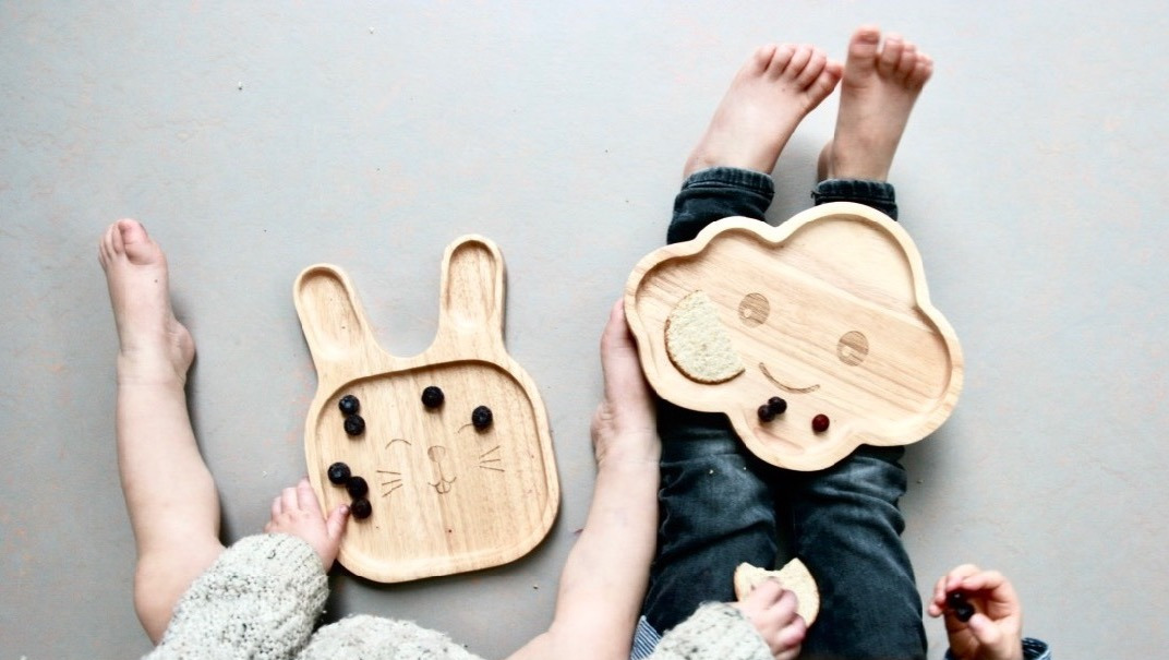 http://pureanddimple.com/Shop/#!/Natural-tableware/c/28909013/offset=0&sort=normal